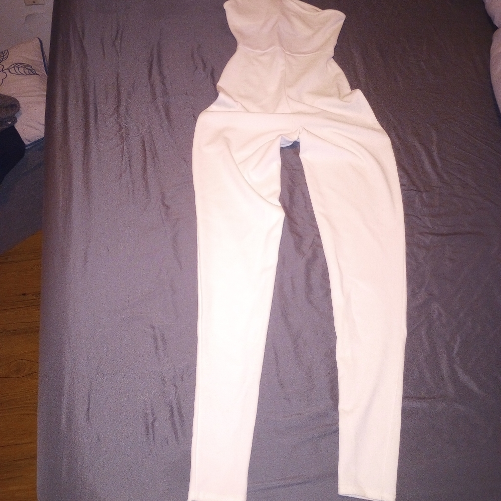 One shoulder pants outfit - Picture 5 of 8